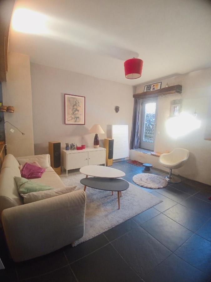 Maison De Village Bourdeaux Exteriér fotografie