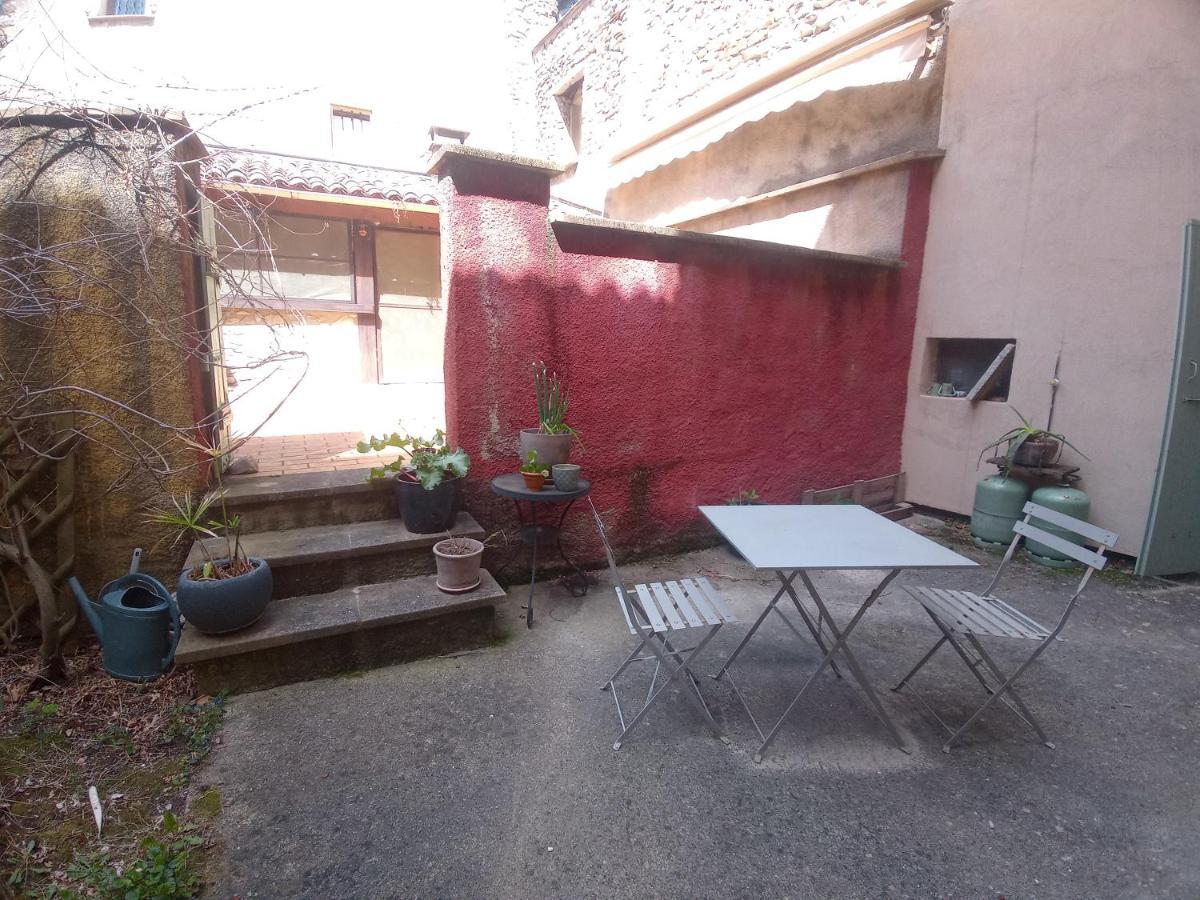 Maison De Village Bourdeaux Exteriér fotografie